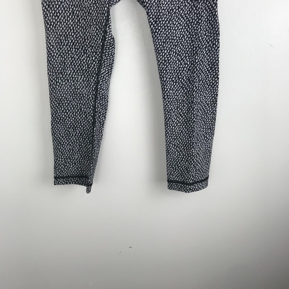 Lululemon Wunder Under Crop III Scatter Star Crops - Picture 7 of 10